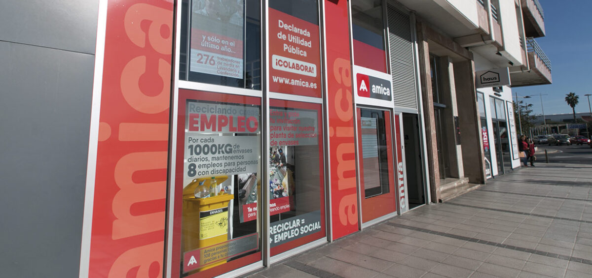 Reciclando 1.000kg de envases diarios, mantenemos 8 empleos para personas con discapacidad