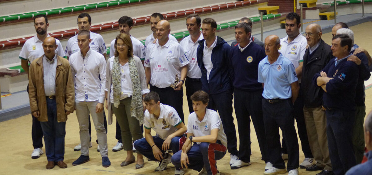 Bolos solidarios para Amica