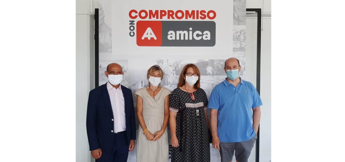 Firma del convenio con Open Value