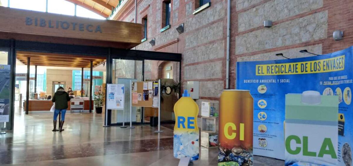 Amica junto con el Ayuntamiento de Santander y Ecoembes, presenta la exposición "El reciclaje de los envases"