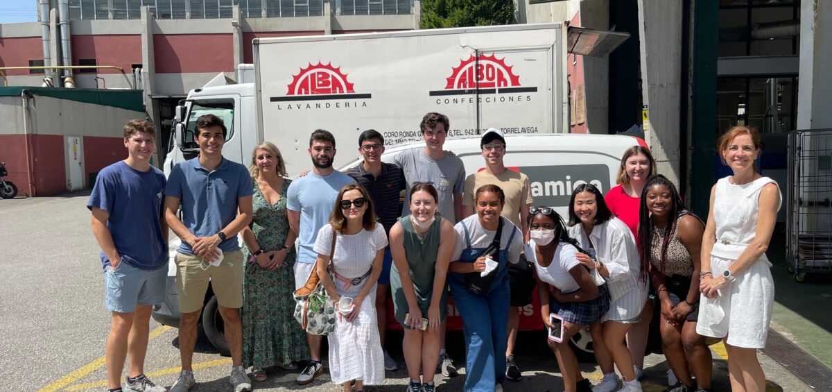 Foto de grupo durante la visita