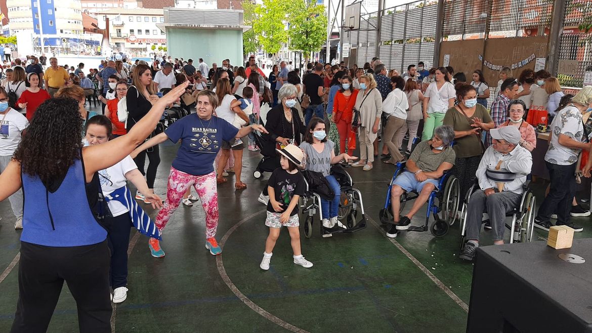 noticia fiesta (2) Fiesta 38 aniversario Amica