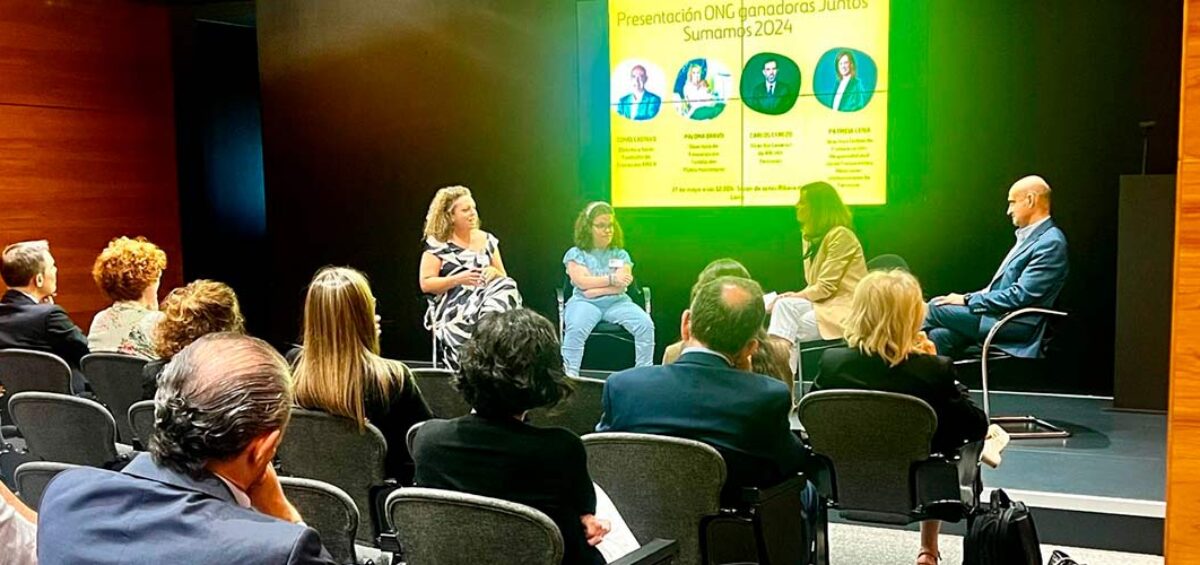 Amica recibe una ayuda de Ferrovial para mejorar su equipamiento de fisioterapia