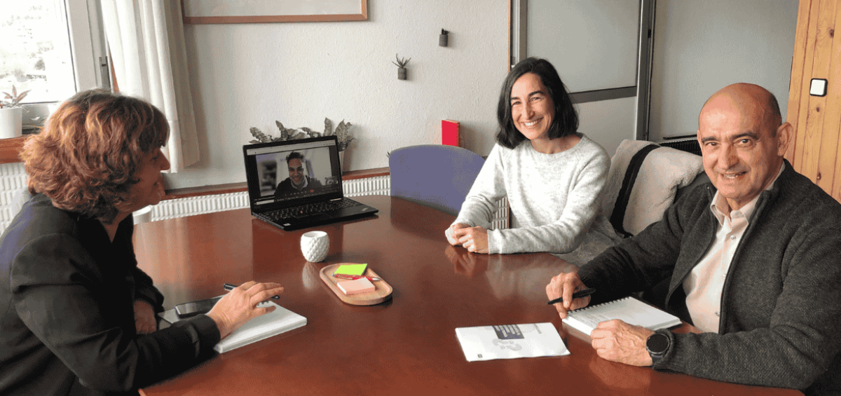 Reunión con la Directora de NewPa